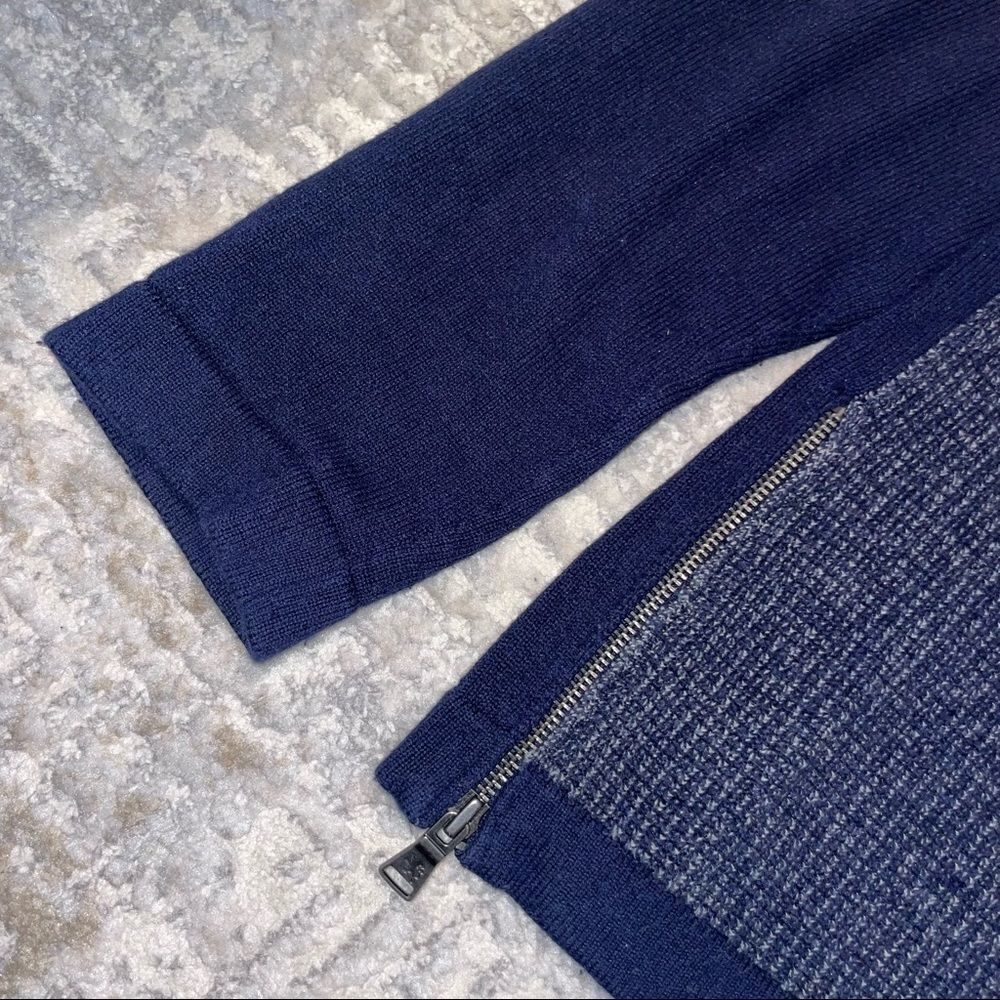 🚨 3 for $25 - EXPRESS Men's Sweater - Picture 3 of 9
